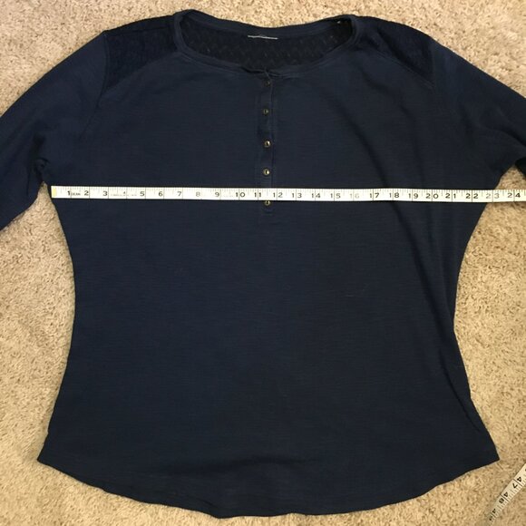 100% Cotton Bleu Gray Lace Shoulder 1/4 Button Down Dark Blue Top - XL - Picture 12 of 16